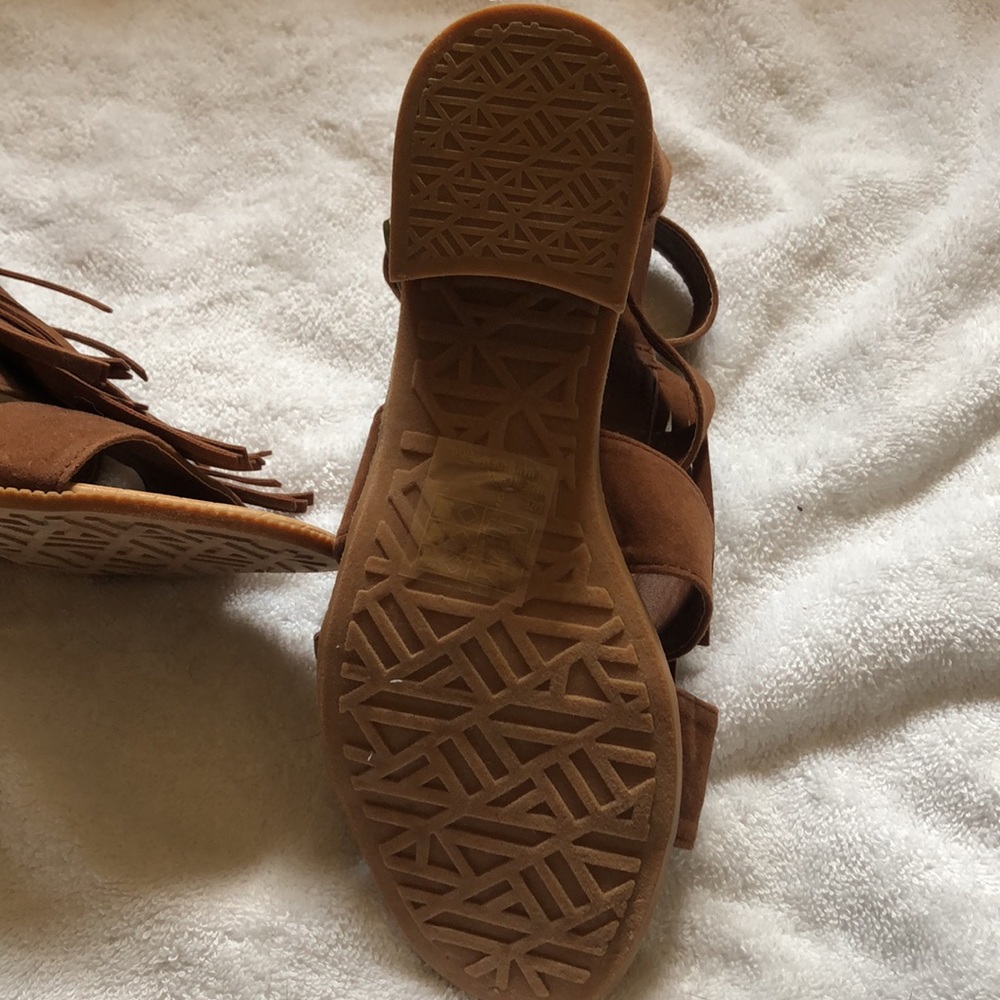 Sandals - Picture 4 of 5